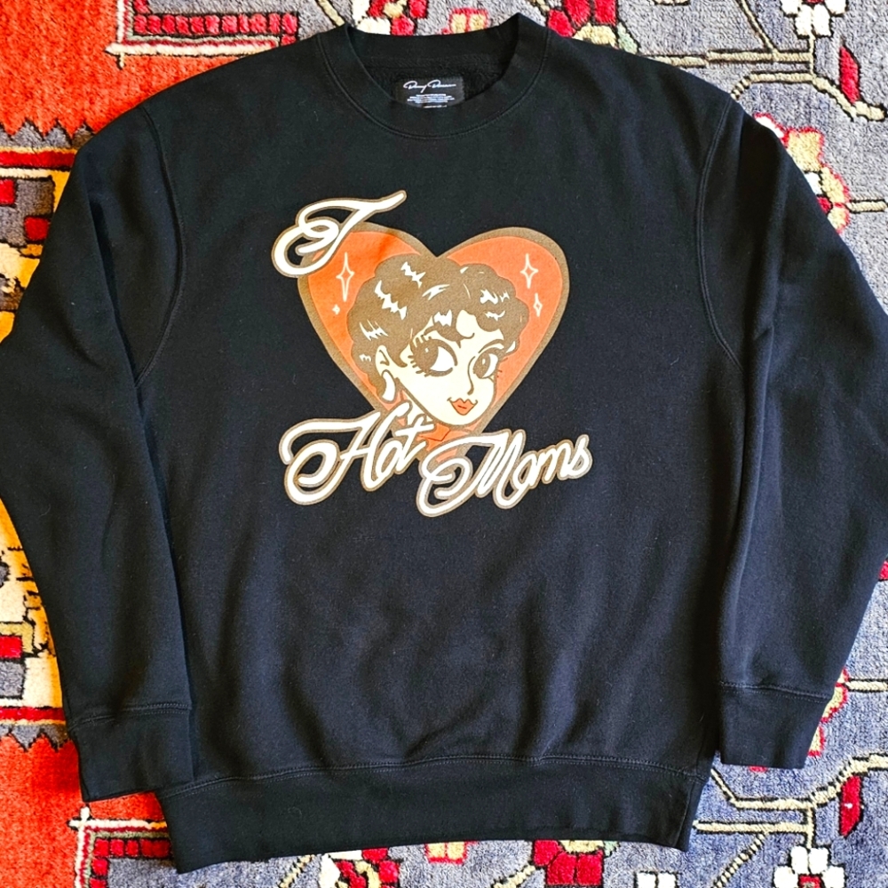 Crew Neck Sweatshirt w/large graphic Men's Medium EUC